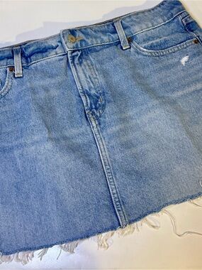 Old Navy Light Blue Distressed Denim Mini Skirt